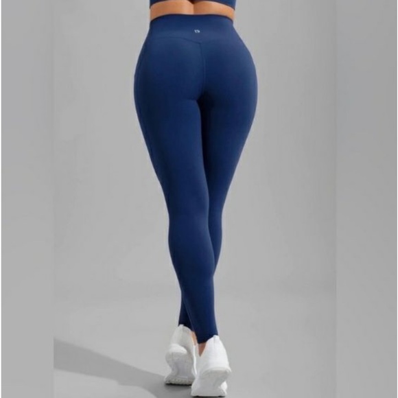 BUFFBUNNY Nubre Rosa Side Pocket Leggings Dark Blue BRAND NEW Size Small - Picture 3 of 12